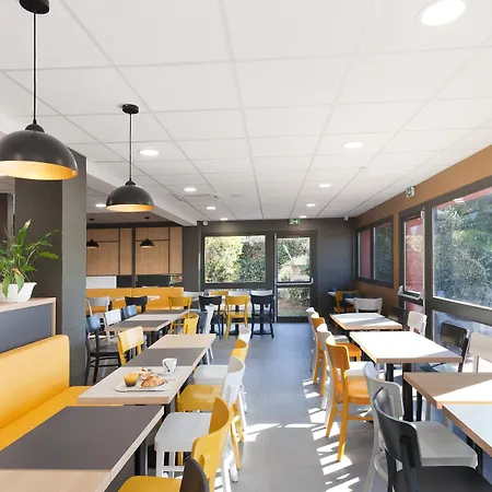 B&B Hotel Albi Hotel 3*