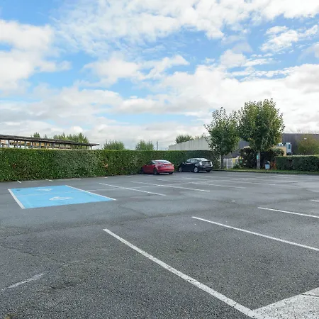Hotel B&B Hotel Albi 3*